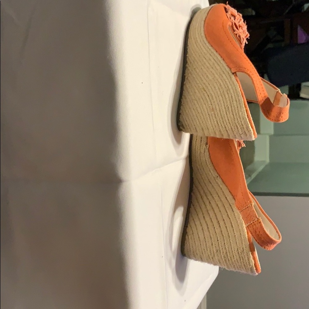 Sandals - Picture 3 of 4